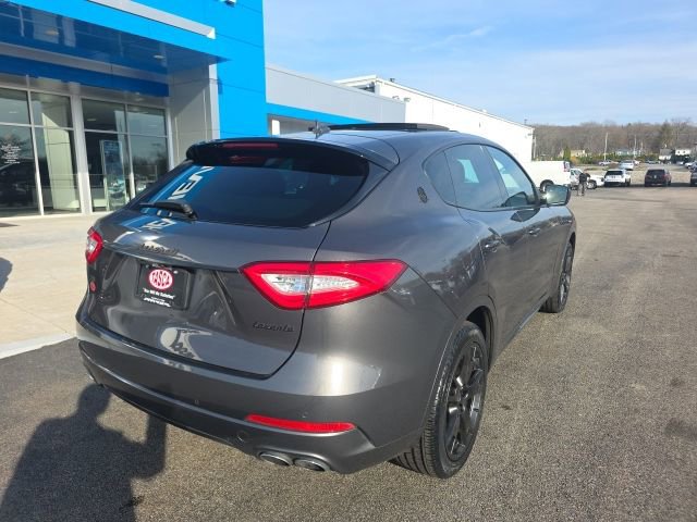 Used 2019 Maserati Levante image 7