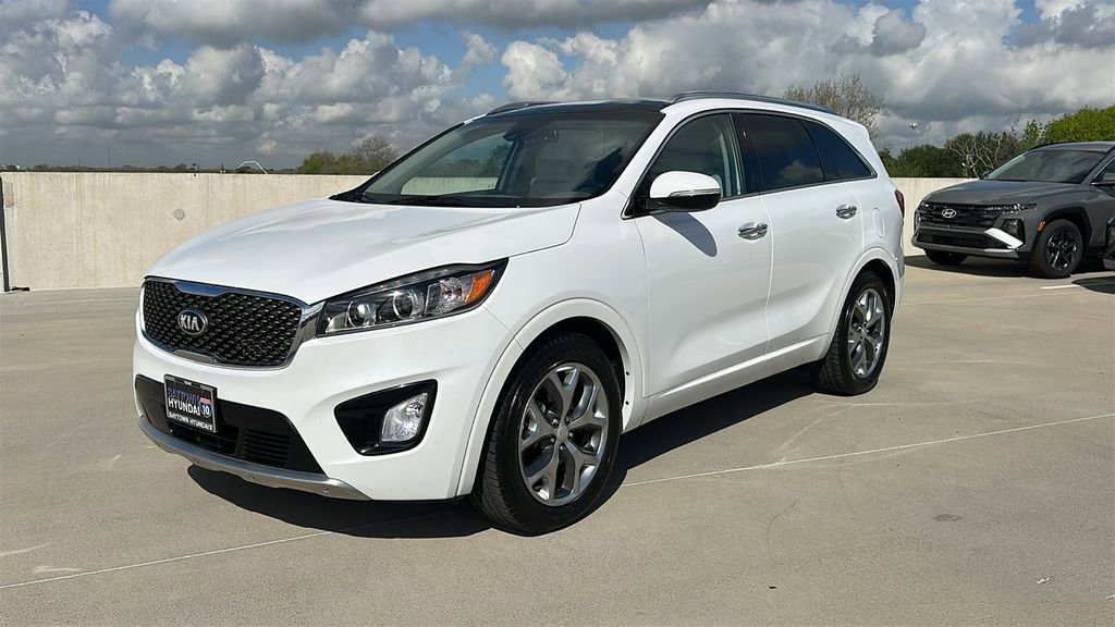 Used 2017 Kia Sorento SX image 9