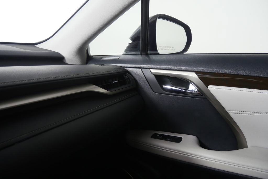 Used 2019 Lexus RX 350 FWD w/ Navigation Package image 29