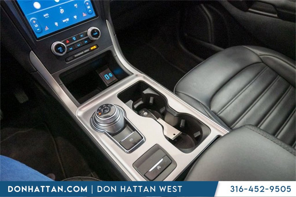 Used 2023 Ford Edge SEL image 14