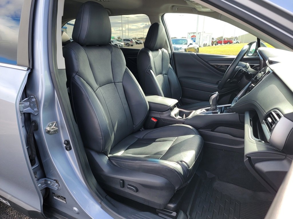 Used 2020 Subaru Outback Limited image 13