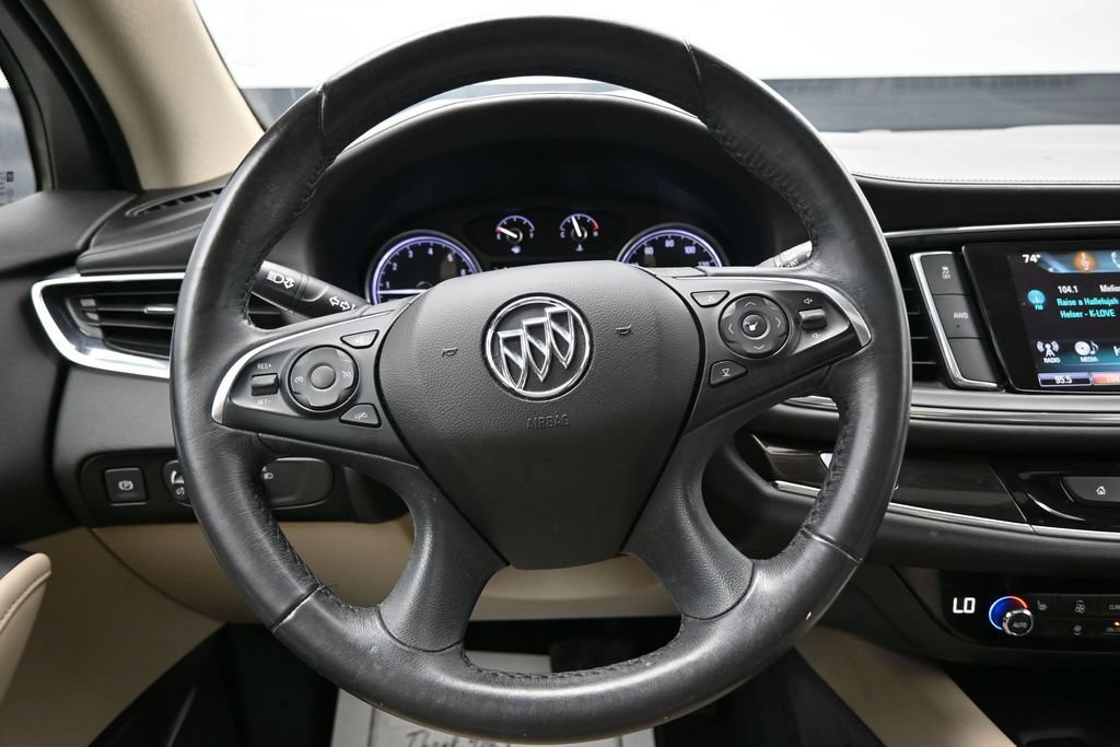 Used 2018 Buick Enclave Essence AWD/4WD image 15