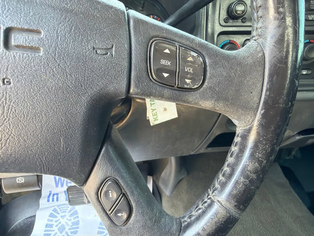 Used 2007 GMC Sierra 2500 SLE w/ Skid Plate Package AWD/4WD image 21