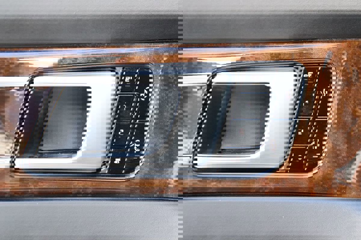 Used 2017 Porsche Panamera 4S w/ Sport Chrono Package image 62