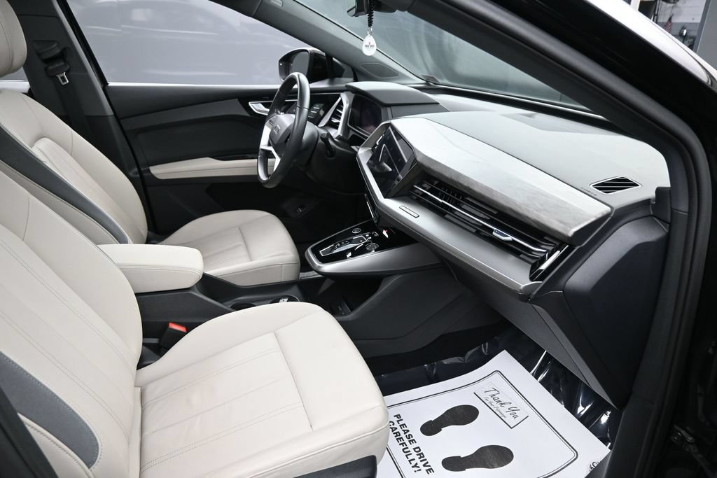 Used 2023 Audi Q4 e-tron Premium w/ Convenience Package AWD/4WD image 31