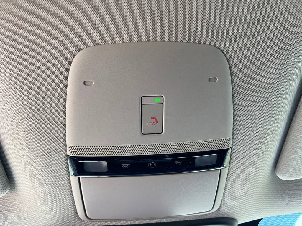 New 2026 Nissan Armada SV image 7