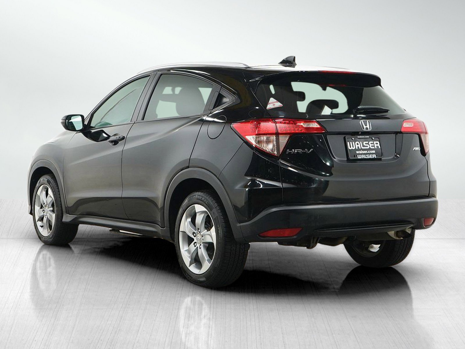 Used 2016 Honda HR-V EX-L image 3