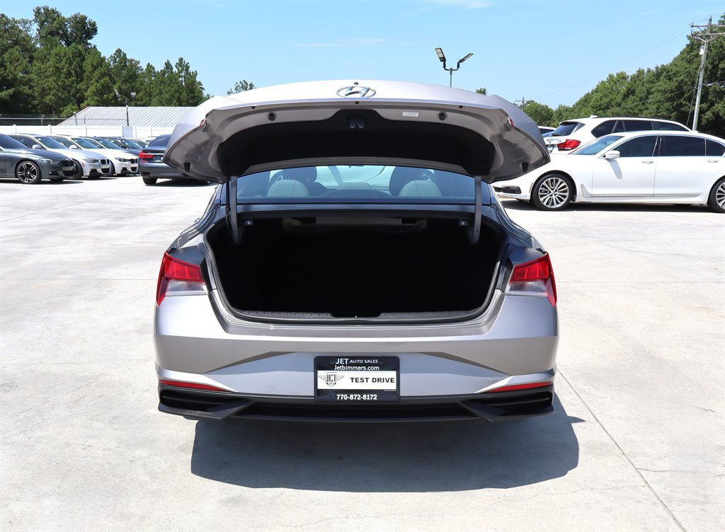 Used 2023 Hyundai Elantra SEL FWD image 42