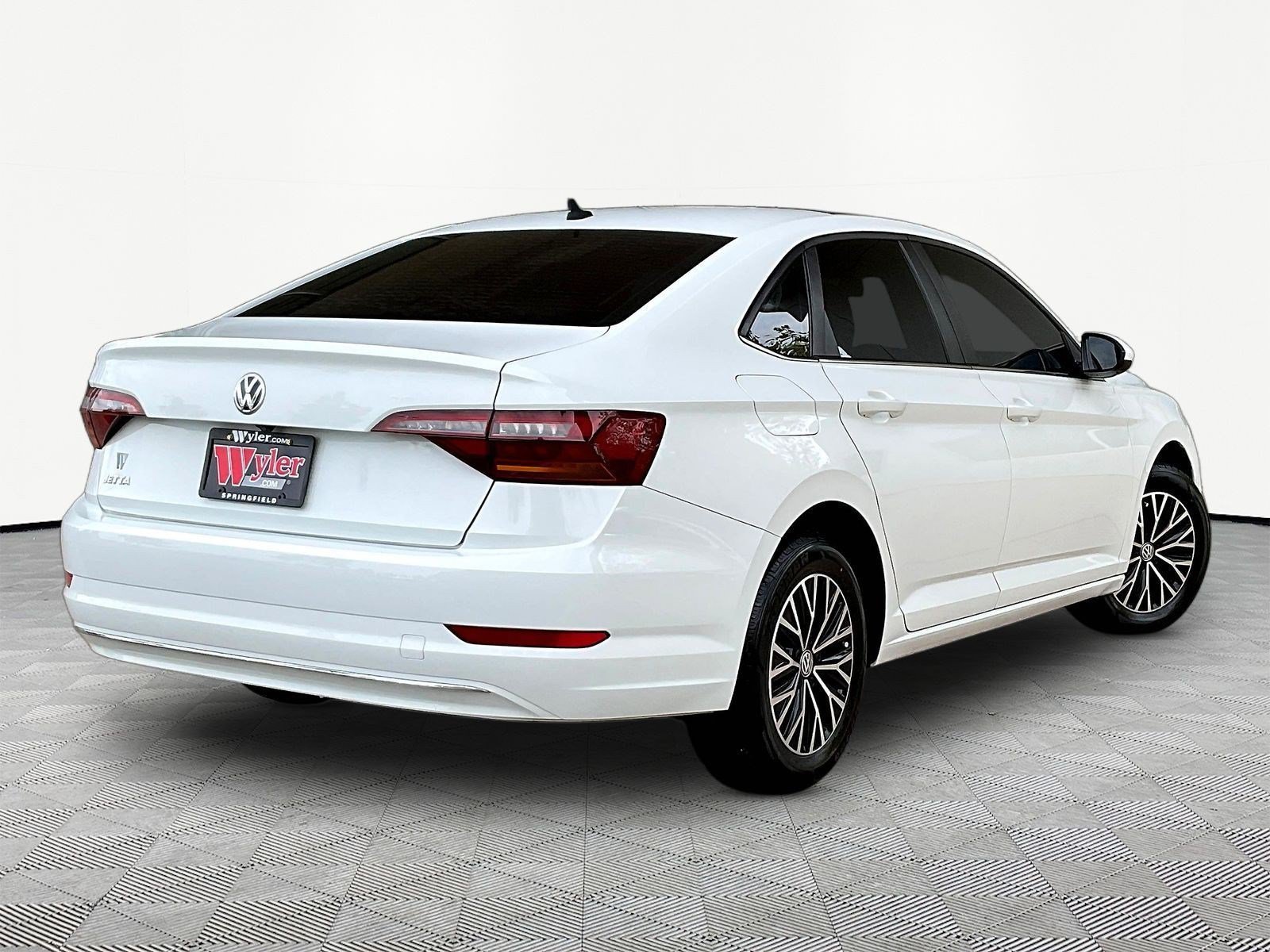 Used 2019 Volkswagen Jetta SE w/ Cold Weather Package FWD image 6