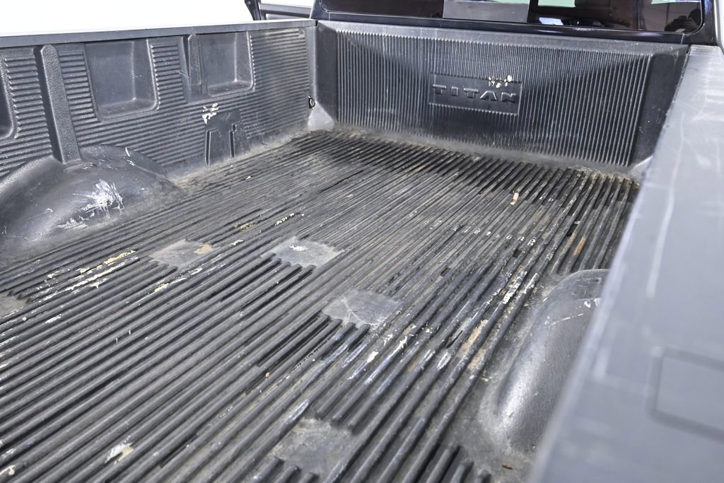 Used 2018 Nissan Titan S image 25