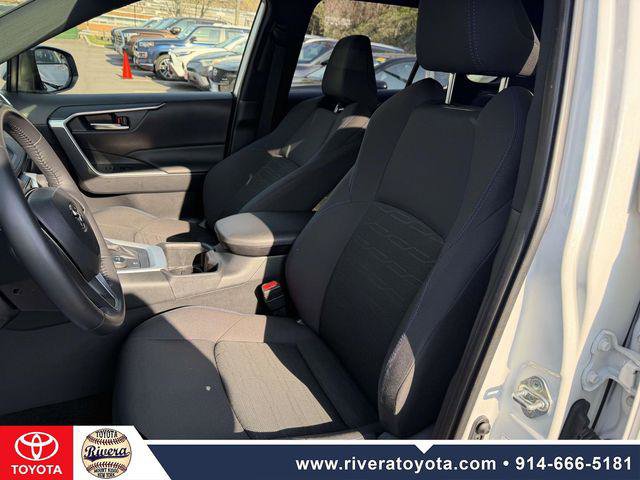 Certified 2023 Toyota RAV4 SE w/ Convenience Package AWD/4WD image 12