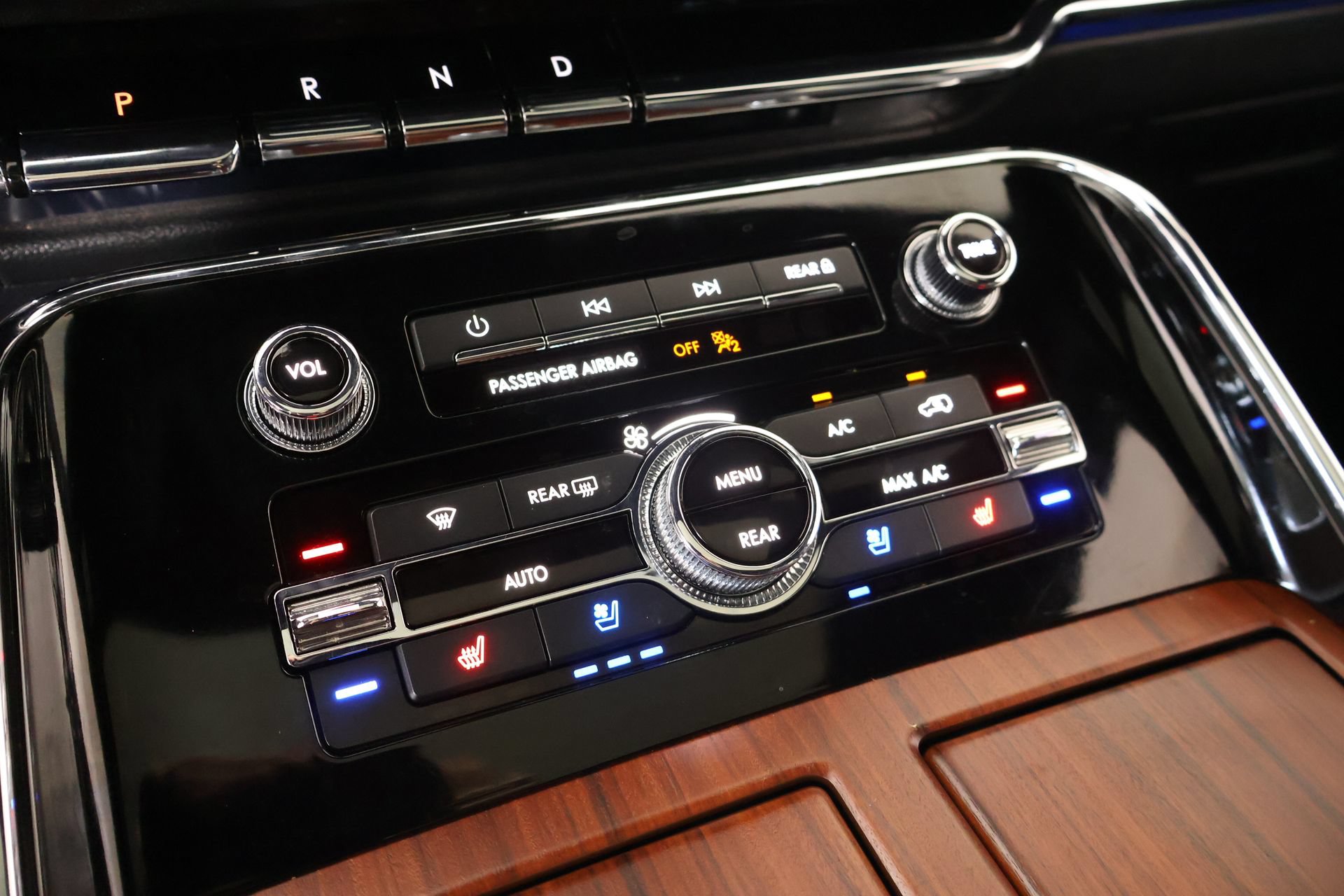 Used 2022 Lincoln Navigator Reserve AWD/4WD image 8