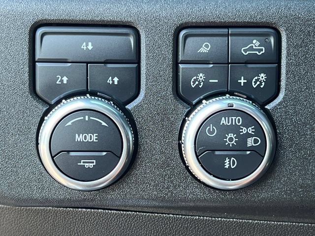 Used 2025 GMC Sierra 3500 SLE w/ SLE Value Package AWD/4WD image 21