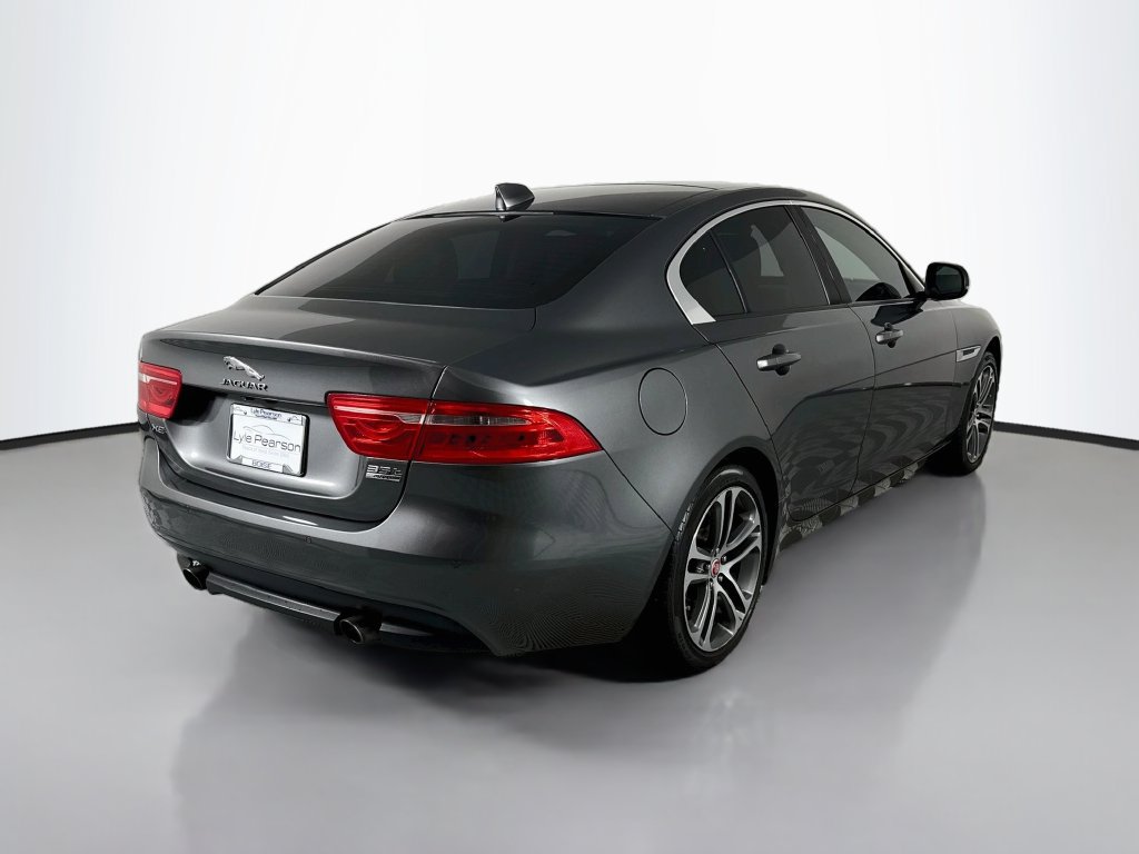 Used 2017 Jaguar XE Premium AWD/4WD image 9