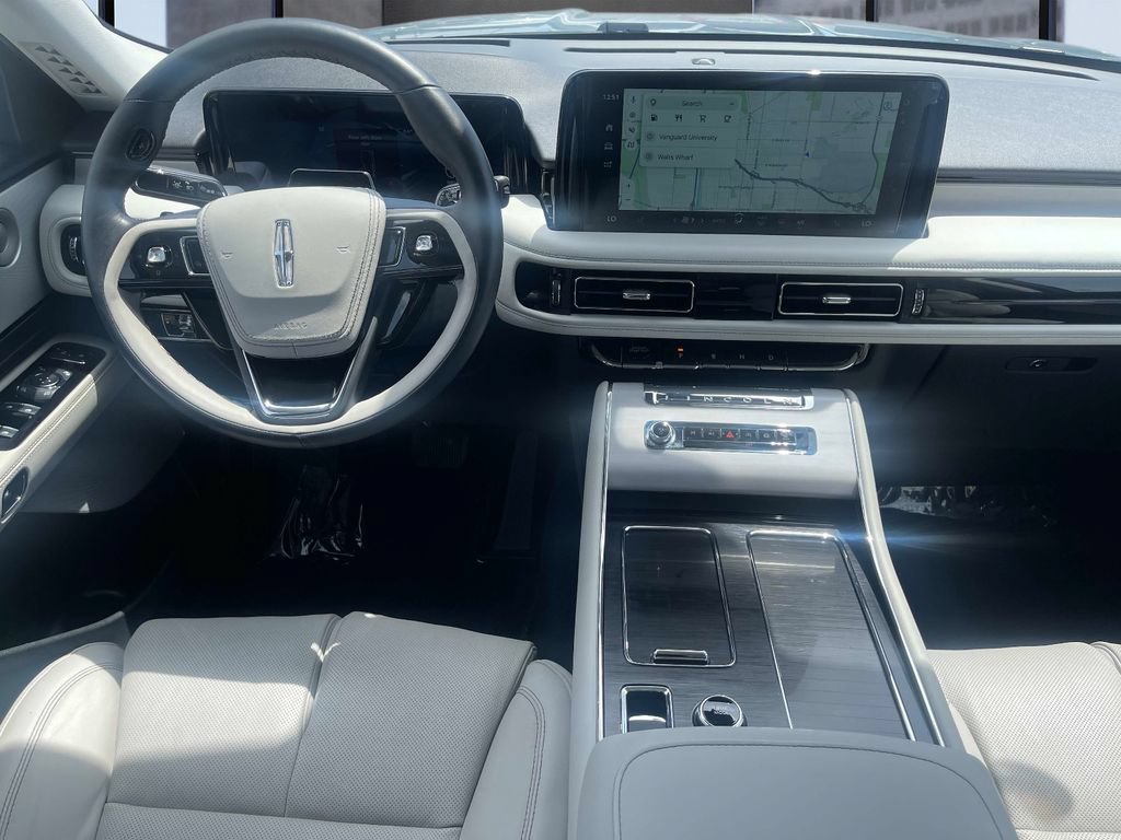 Used 2026 Lincoln Aviator Reserve AWD/4WD image 10