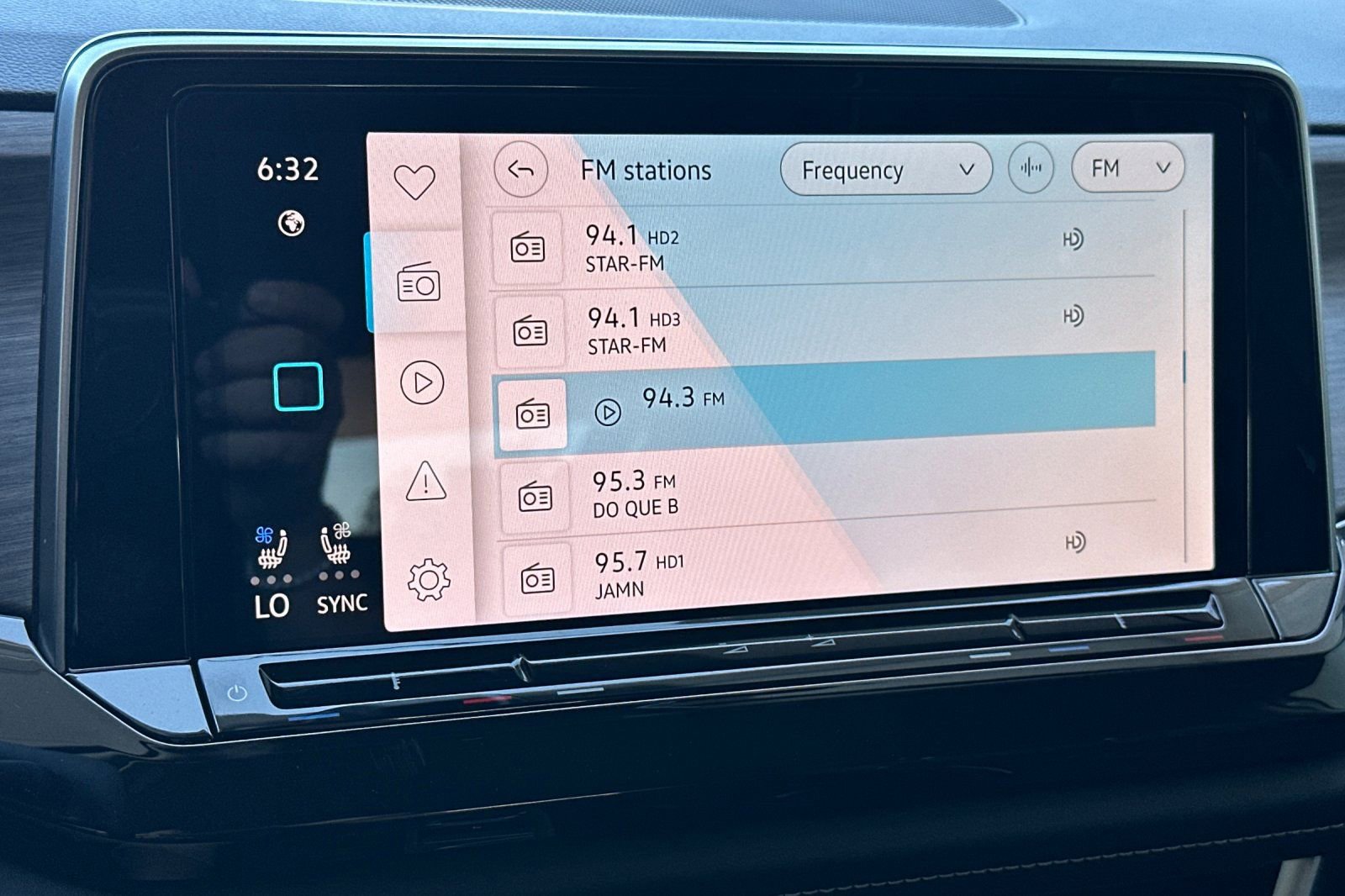 New 2026 Volkswagen Atlas SEL Premium R-Line image 18