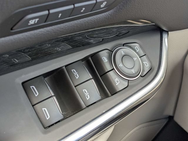 Used 2023 Cadillac XT4 Premium Luxury FWD image 25