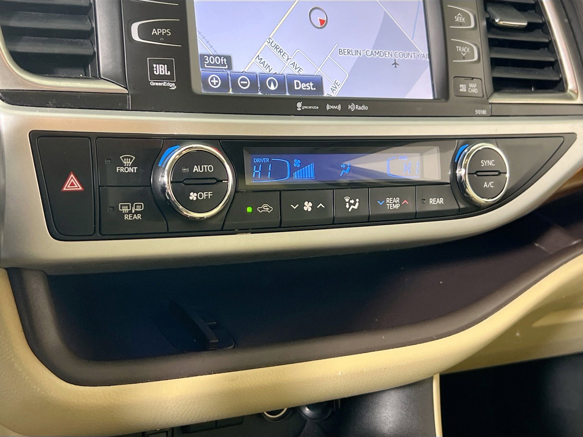 Used 2018 Toyota Highlander Limited Platinum w/ Protection Package #3 image 16