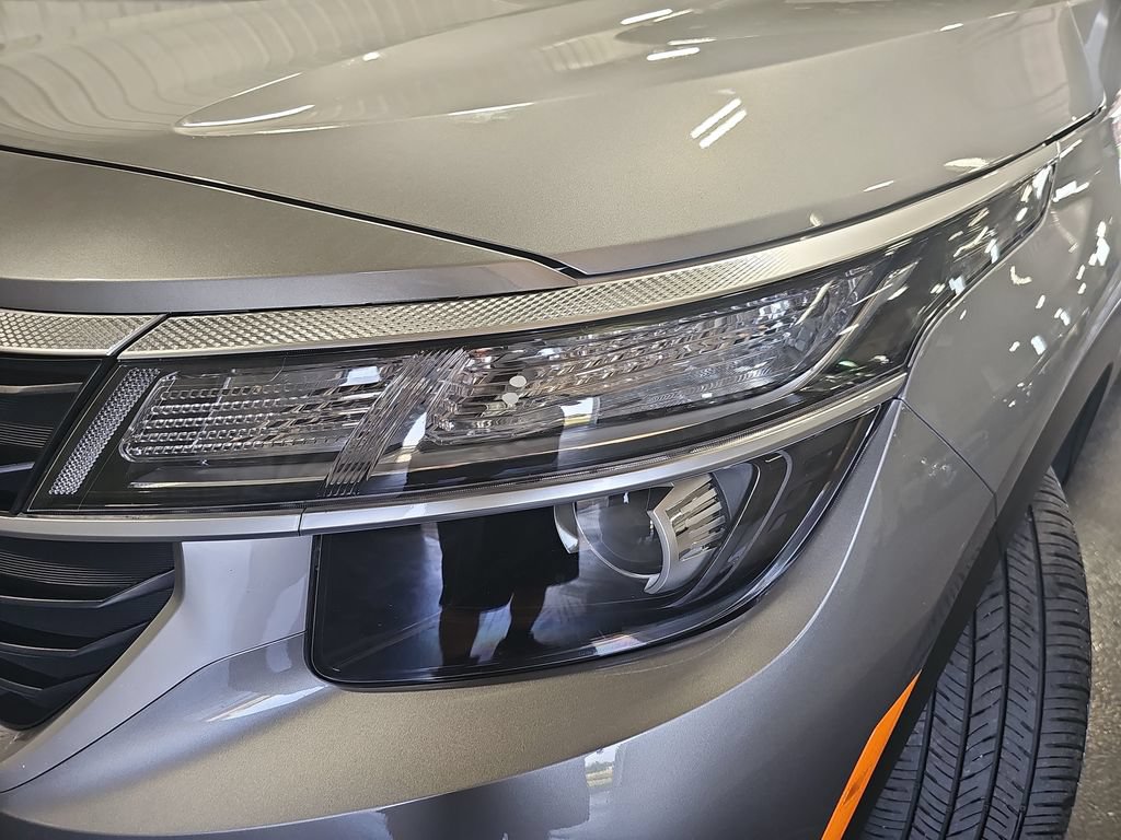 Used 2024 Kia Seltos LX AWD/4WD image 30