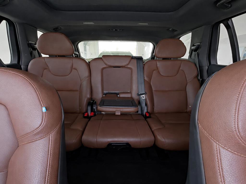 Used 2023 Volvo XC90 B6 Plus w/ Protection Package Premier AWD/4WD image 14