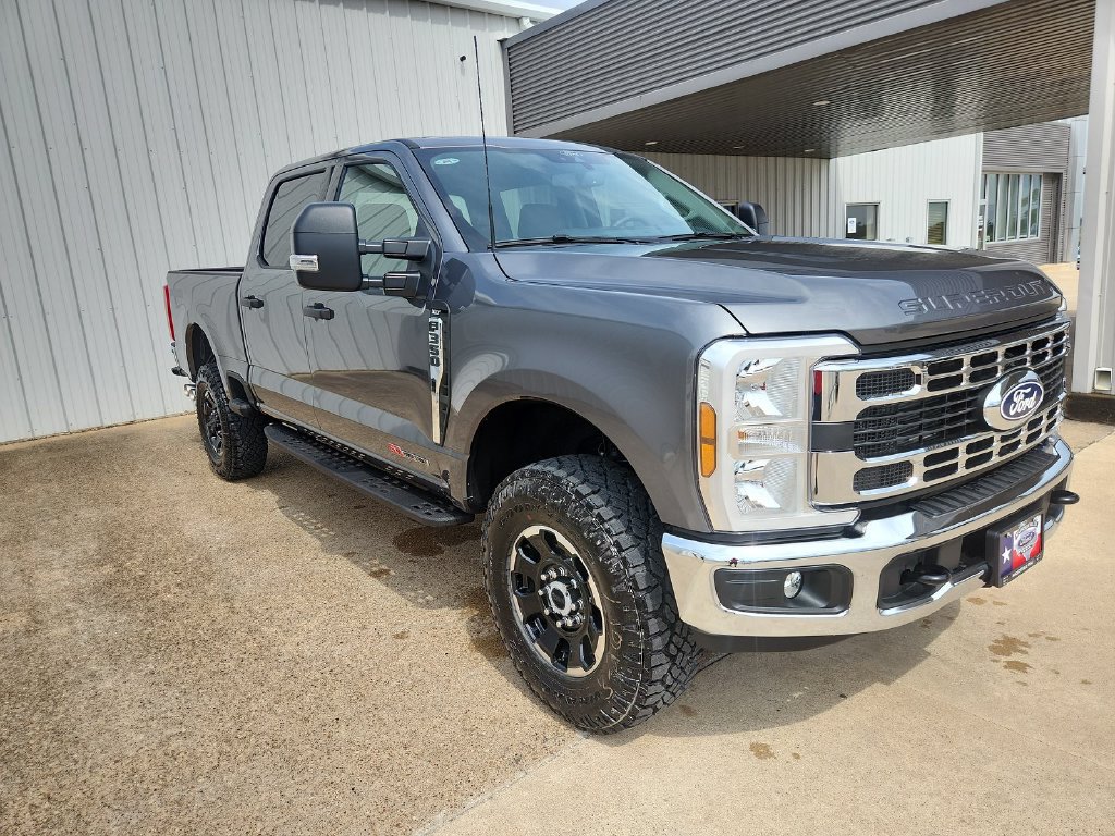 New 2027 Ford F350 XLT w/ Tremor Off-Road Package AWD/4WD image 1