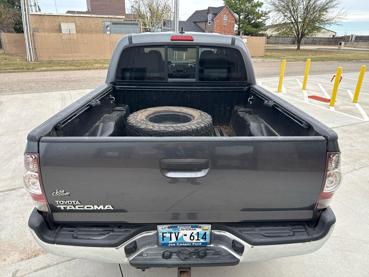 Used 2014 Toyota Tacoma 4x4 Double Cab w/ SR5 Package image 10