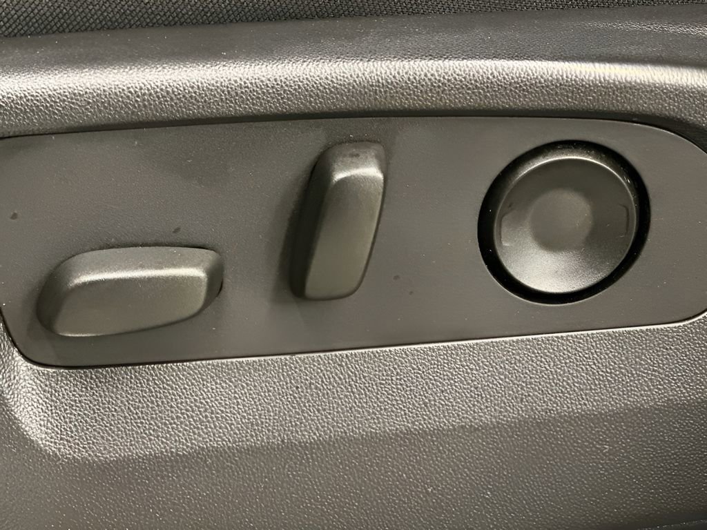 Certified 2023 Chevrolet Silverado 1500 LT image 37