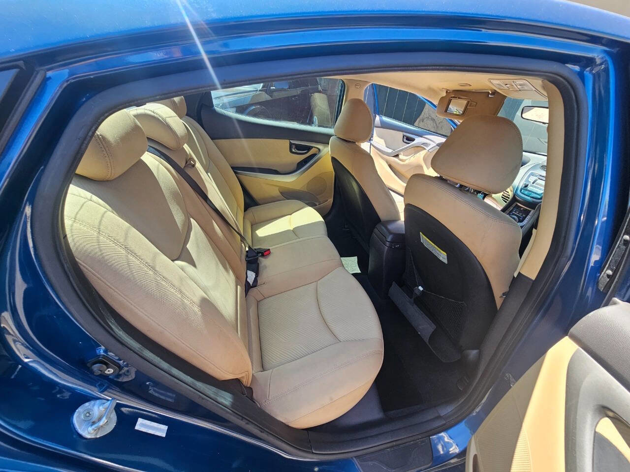 Used 2013 Hyundai Elantra GLS w/ Preferred Pkg image 10