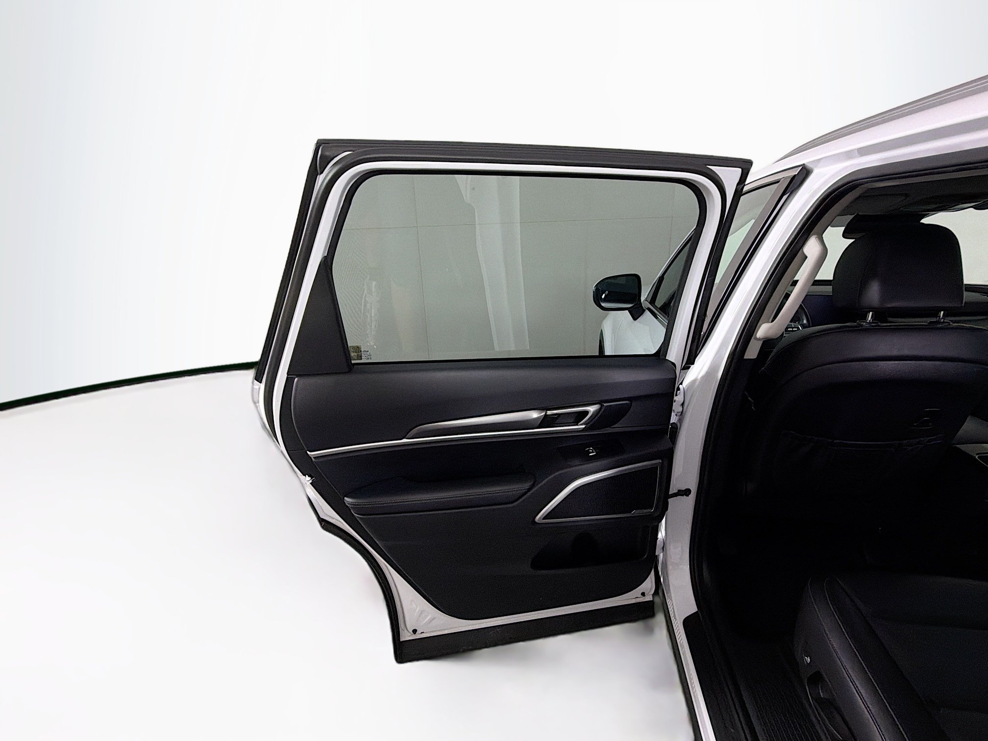Used 2025 Kia Telluride S FWD image 27