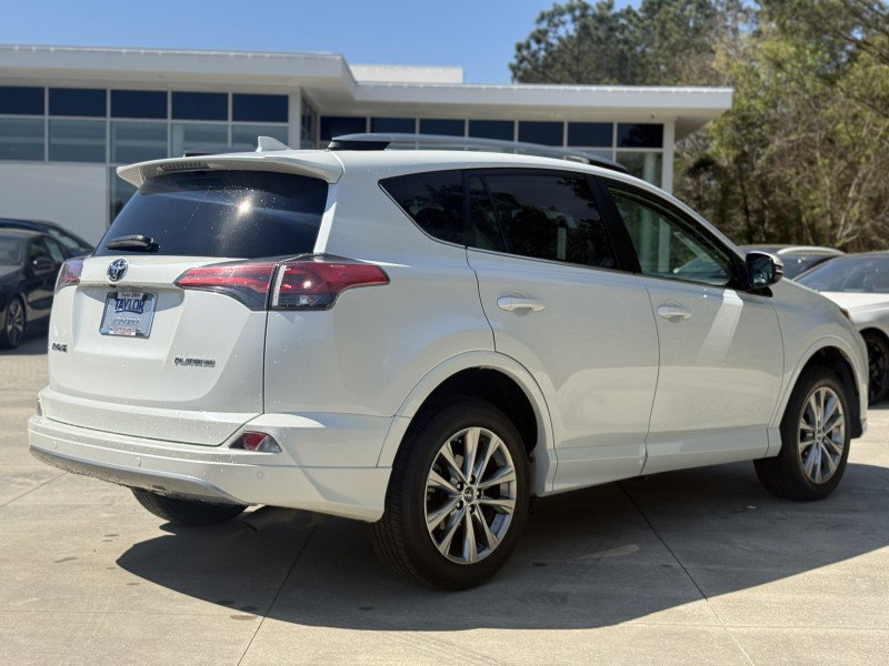 Used 2018 Toyota RAV4 Platinum image 5