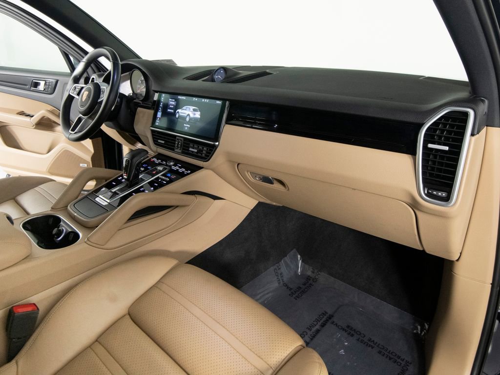 Certified 2020 Porsche Cayenne AWD/4WD image 30