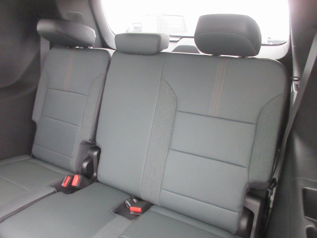 New 2026 GMC Acadia AT4 image 15