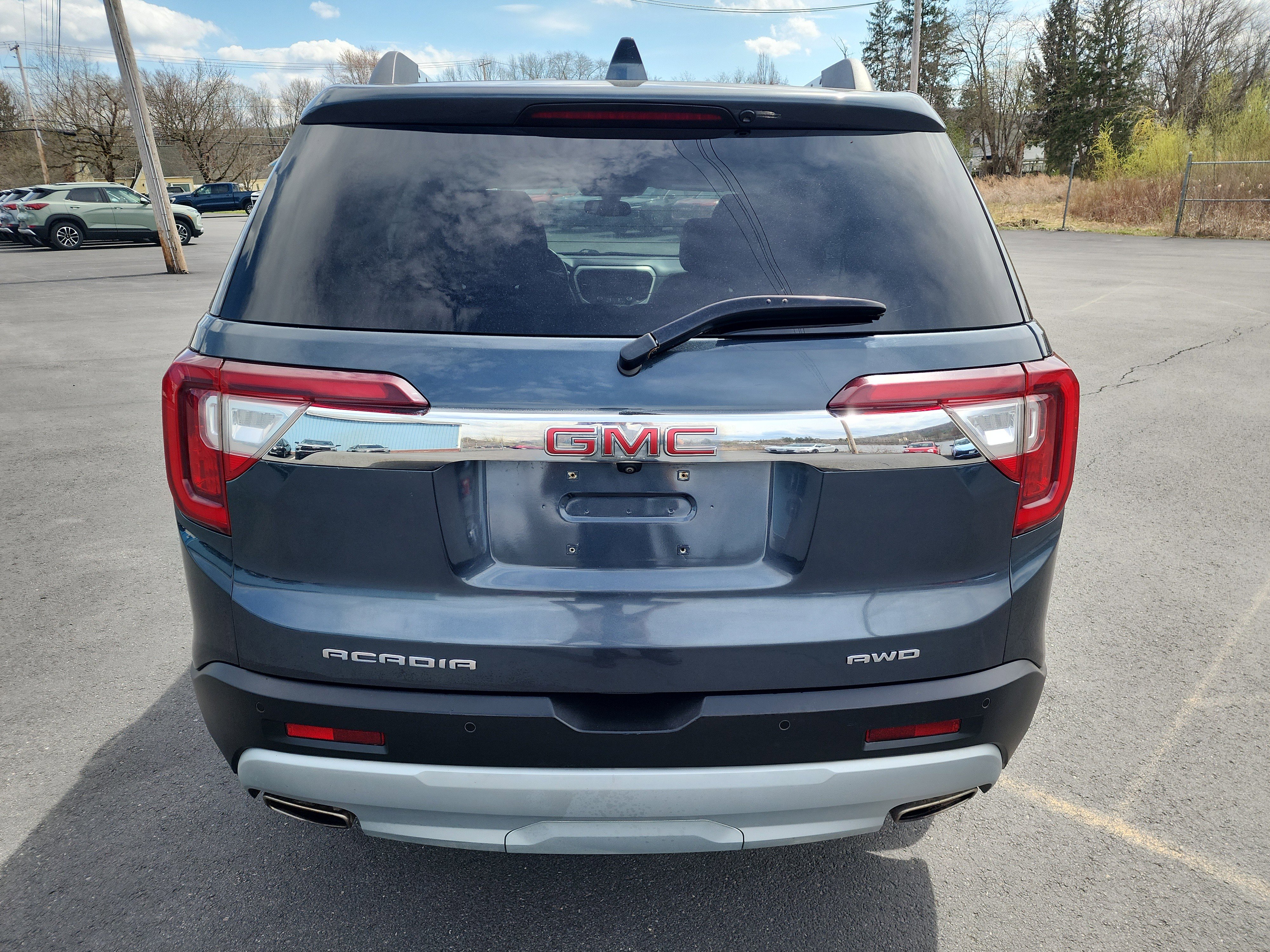 Used 2020 GMC Acadia SLT image 7