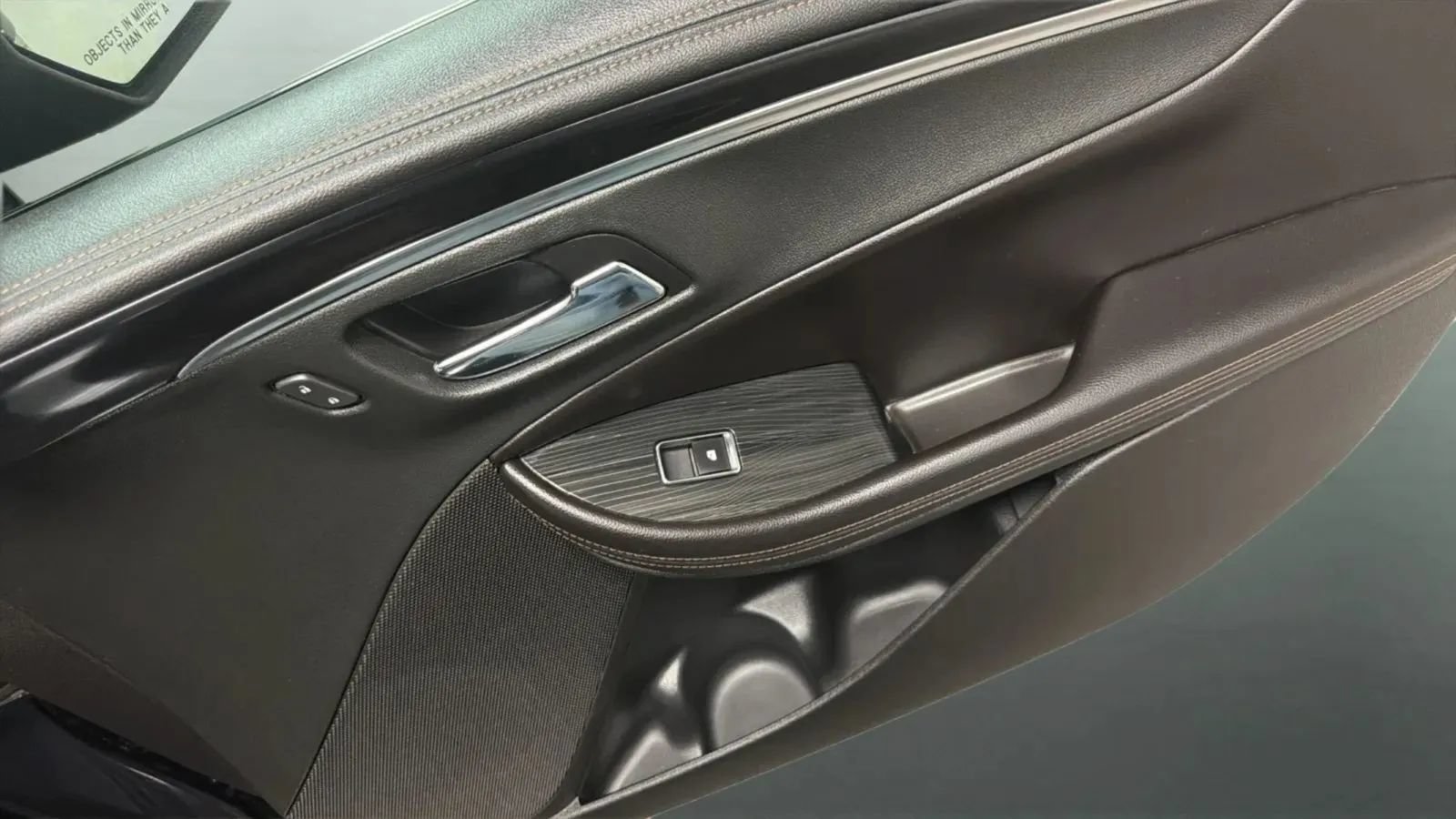 Used 2018 Chevrolet Impala LT FWD image 18