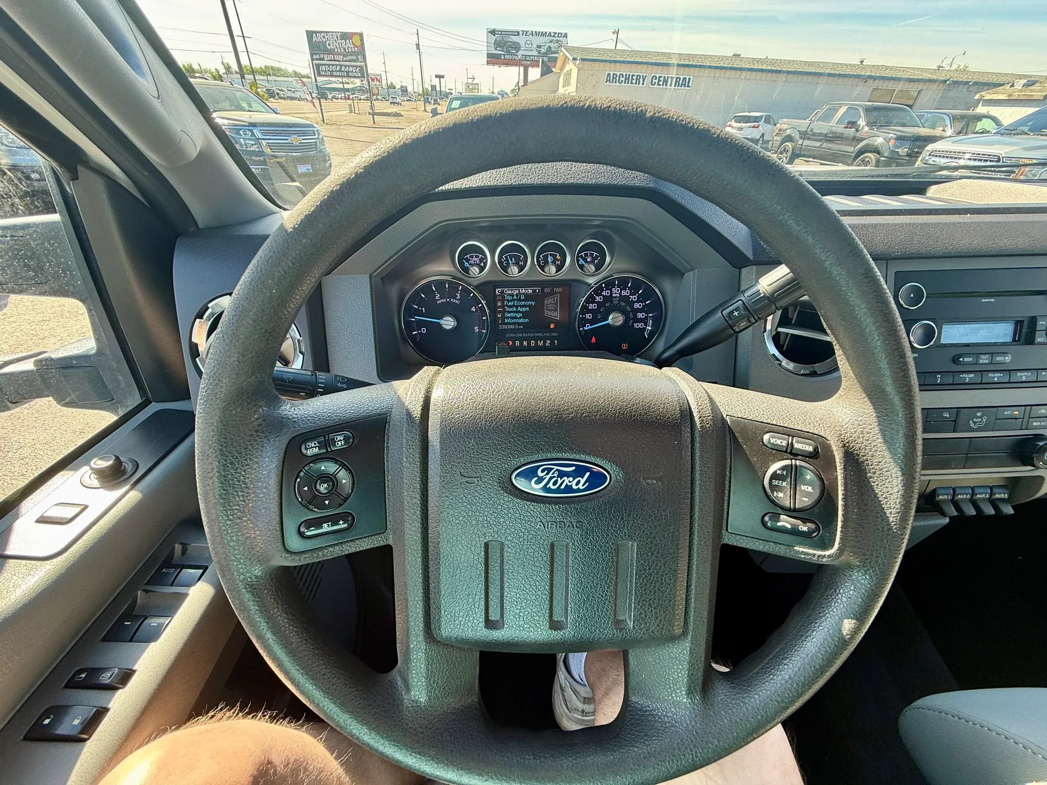 Used 2011 Ford F250 XLT w/ XLT Premium Pkg AWD/4WD image 10