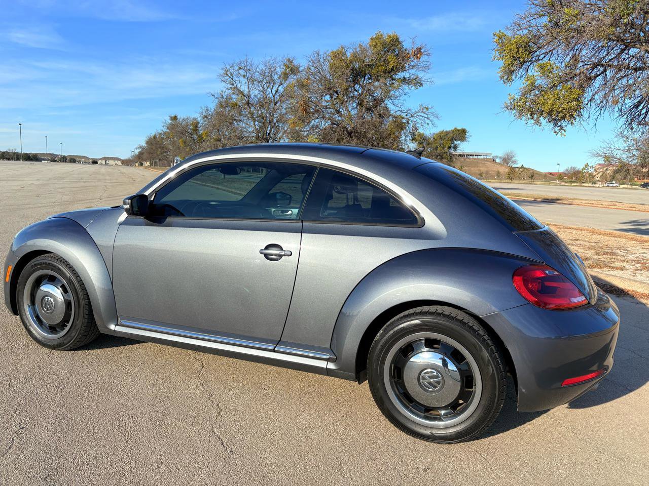 Used 2013 Volkswagen Beetle 2.5 image 53