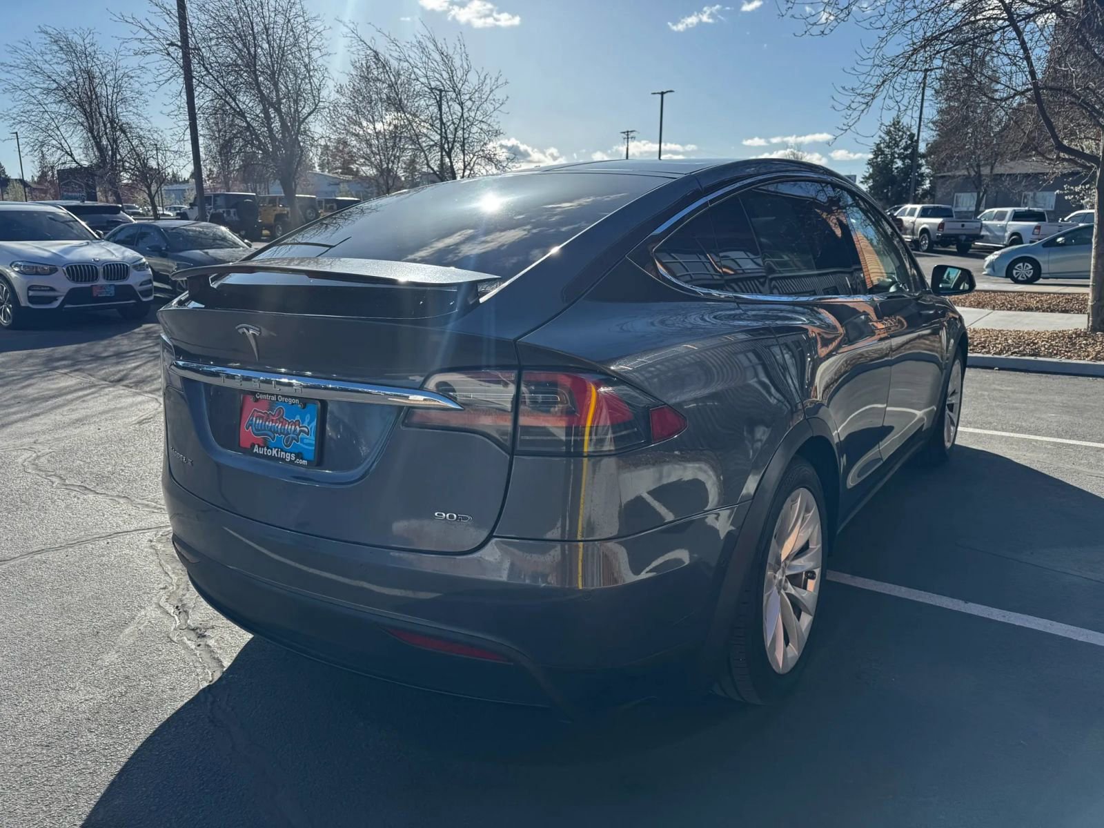 Used 2016 Tesla Model X 60D image 5