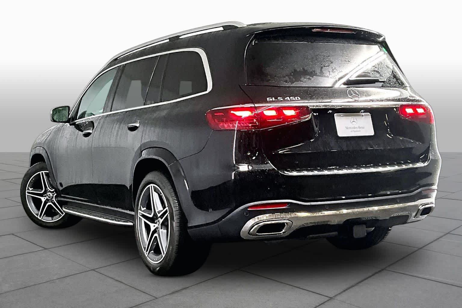New 2026 Mercedes-Benz GLS 450 4MATIC image 4