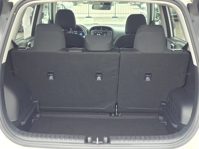 Certified 2025 Kia Soul LX w/ LX Technology Package FWD image 11