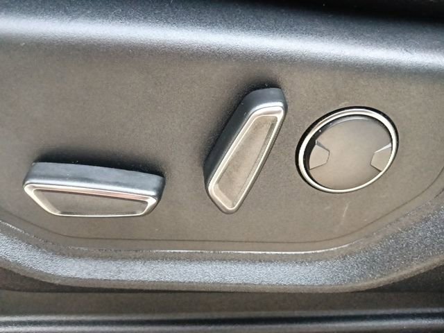 Used 2019 Ford F150 Raptor w/ Equipment Group 802A Luxury image 17