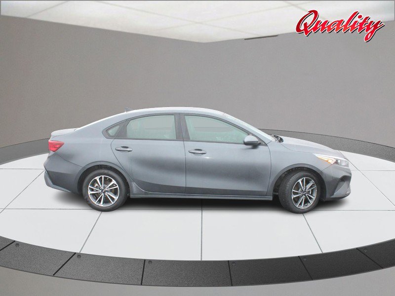 Used 2024 Kia Forte LXS image 2