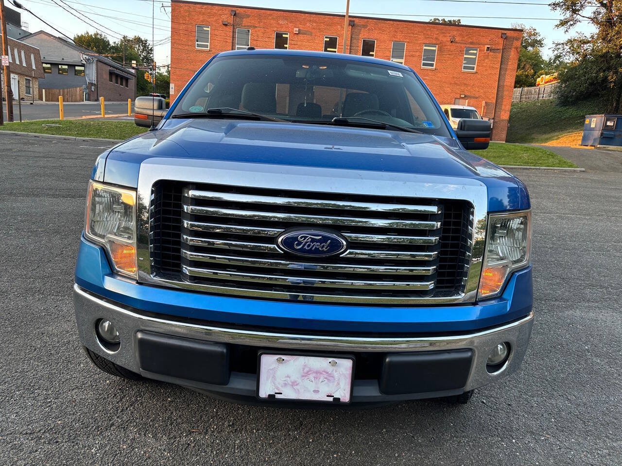 Used 2011 Ford F150 XLT w/ XLT Chrome Pkg RWD image 2