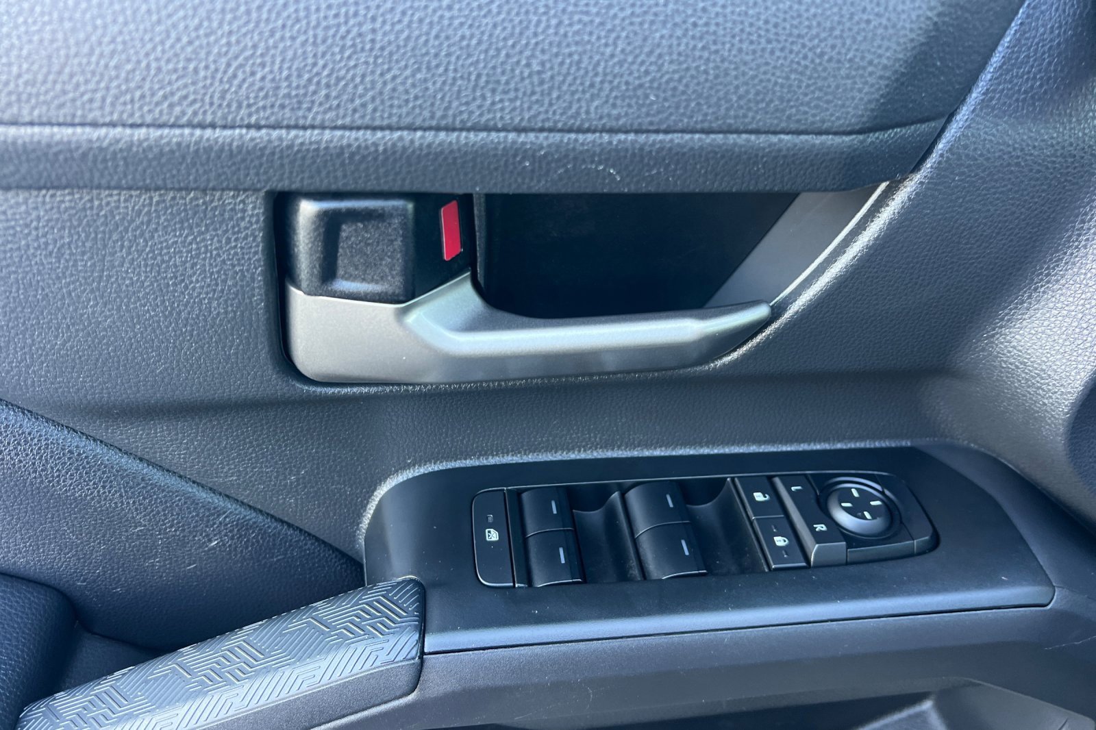 Certified 2025 Toyota Tacoma TRD Sport image 8