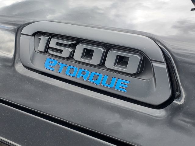 New 2026 RAM 1500 4x4 Crew Cab image 8