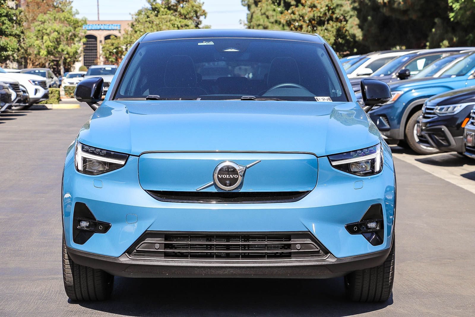 Used 2023 Volvo C40 P8 Recharge Ultimate w/ Protection Package Premier AWD/4WD image 2