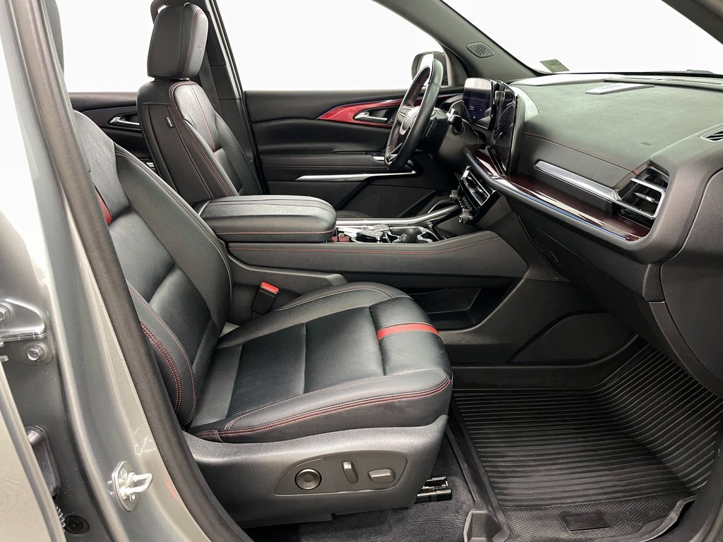 Certified 2024 Chevrolet Traverse RS image 43