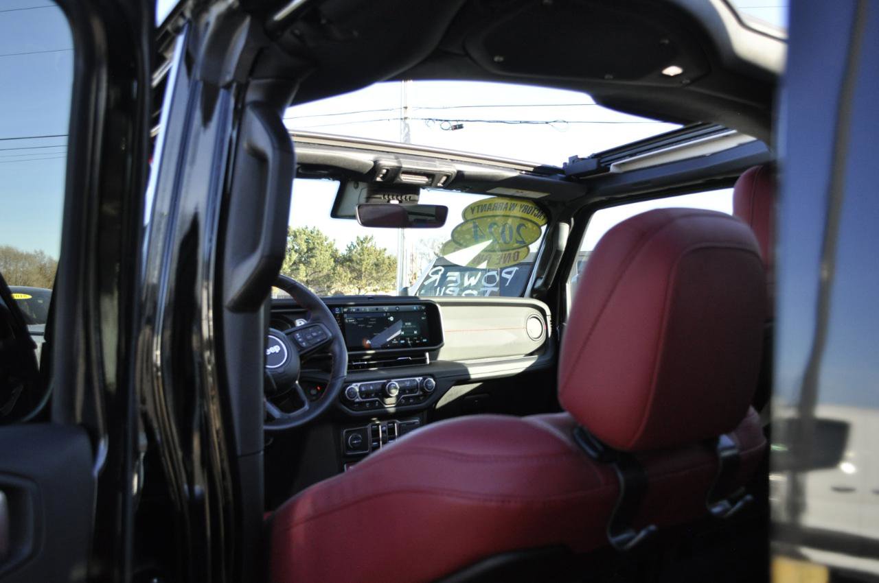 Used 2024 Jeep Wrangler Unlimited Rubicon 392 image 18