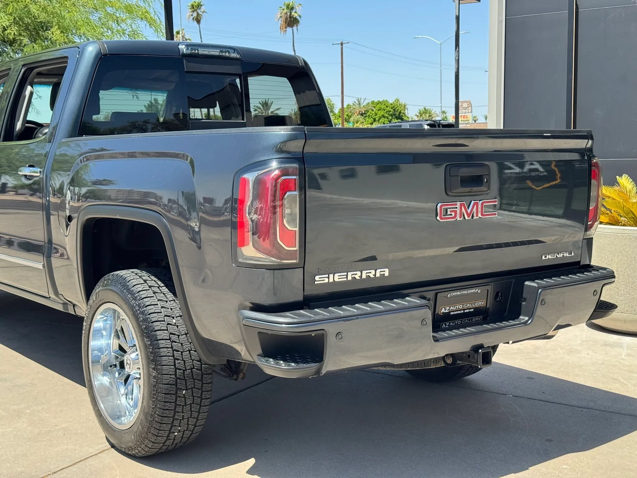 Used 2017 GMC Sierra 1500 Denali AWD/4WD image 51