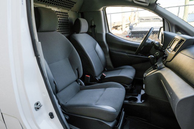 Used 2020 Nissan NV200 S image 30