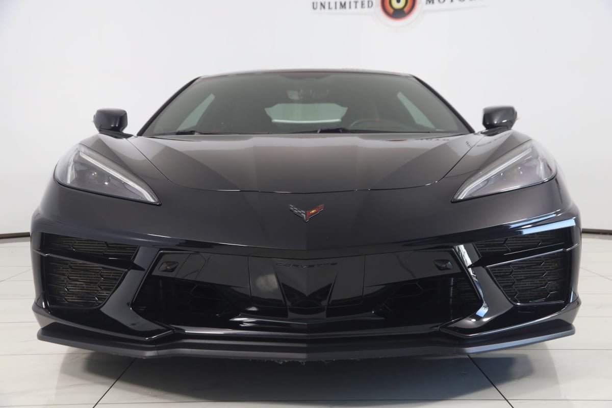 Used 2021 Chevrolet Corvette Stingray Premium Cpe w/ Z51 Performance Package RWD image 6